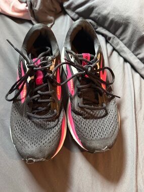 Brooks Women's Black Running Shoes with Pink Accents